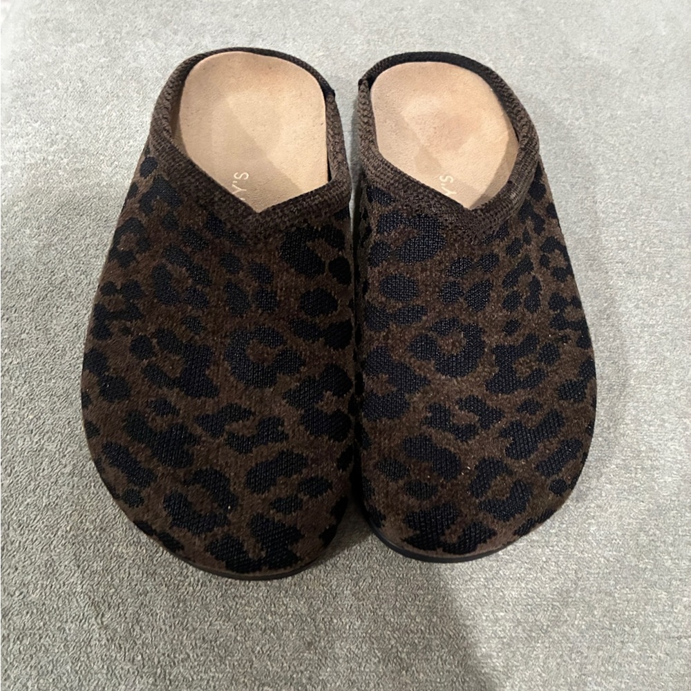 Rothy’s clogs